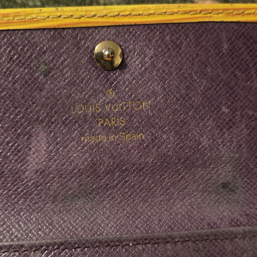 Louis Vuitton Yellow Key Holder - Picture 5 of 7